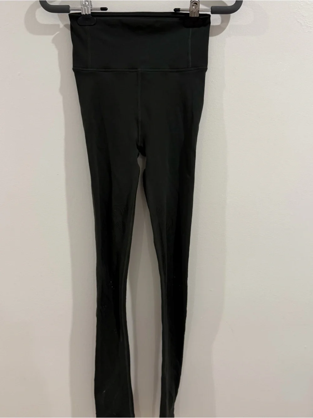 Lululemon Reveal Tight Lattice Paisley 28 inches Size 2